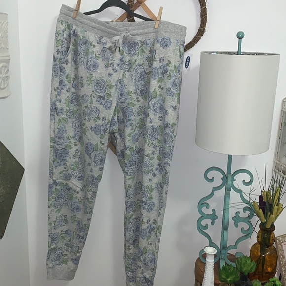Old Navy Floral Joggers Nwt Xxl Tall 